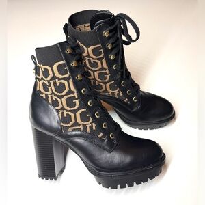 GUESS Women’s Grows-R Platform Chunky Black Ankle Boots Size- 8M